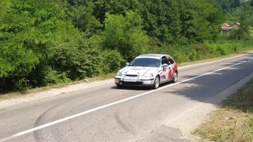 Tobut ugostio automobliste
