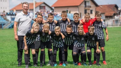 Osmesi dece i pesma za budućnost