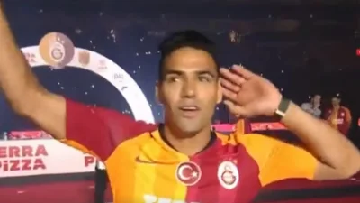 Ludilo navijača Galatasraja