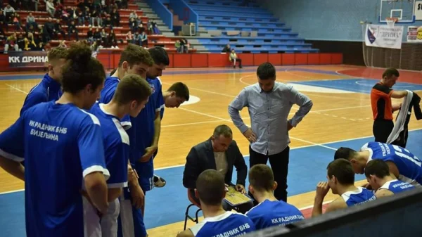 Studenti pali u Bijeljini, Prva liga RS