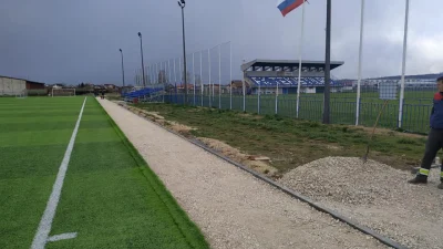 Uređuje se prostor oko pomoćnog terena u Derventi (FOTO), Prva liga Republike Srpske