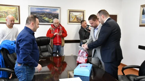 Odgađanje fudbalskih izbora