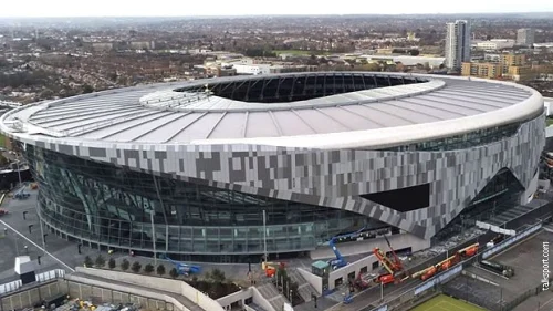 Totenhem prodaje pravo na  ime stadiona, Engleska: Premier League