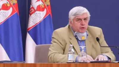 Na trening devet igrača i trener