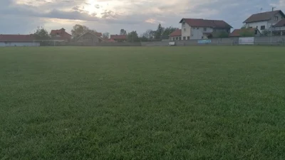 Teren u Dvorovima čeka fudbalere, Druga liga RS – Istok