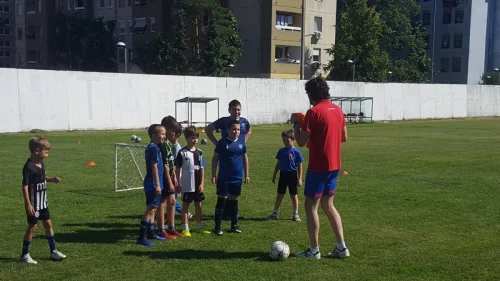 Zaželeli se terena i igre, Prva liga Republike Srpske