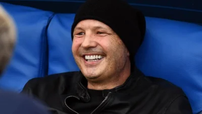 Miha trči, diže tegove, Italija: Serie A