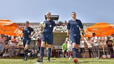 Deni Ćatibović sudi meč između Fortune i Brotnja