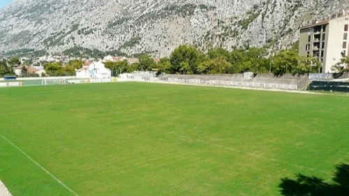 Stadion Bokelja dobija reflektore, Druga 2.CFL