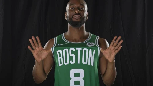 Boston ''metlom'' do polufinala Istoka