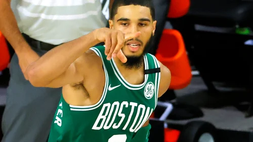 Boston sjajnom partijom do 1-0