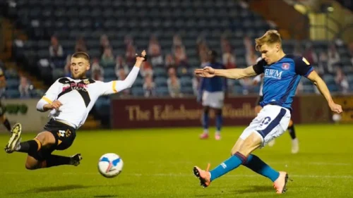 Karlajl srušio lidera, Šarčević opet spasio Bolton