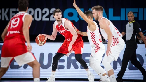Bilan rasturio Tursku i odveo Hrvate na korak od Eurobasketa