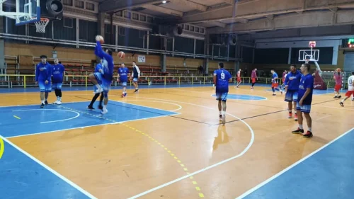 Katastrofalno suđenje u Rogatici, Slavija meč završila sa trojicom košarkaša, Prva liga RS