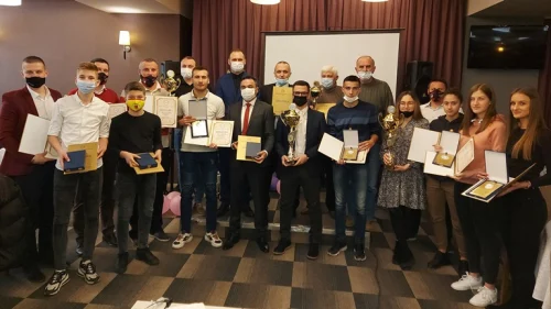 Mitar Trifković i Modrićča ispred drugih