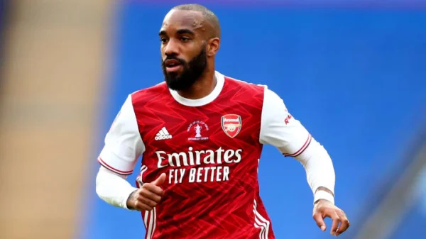 Lakazet heroj Arsenala, Lids ''petardom'' do pobjede, Engleska: Premier League