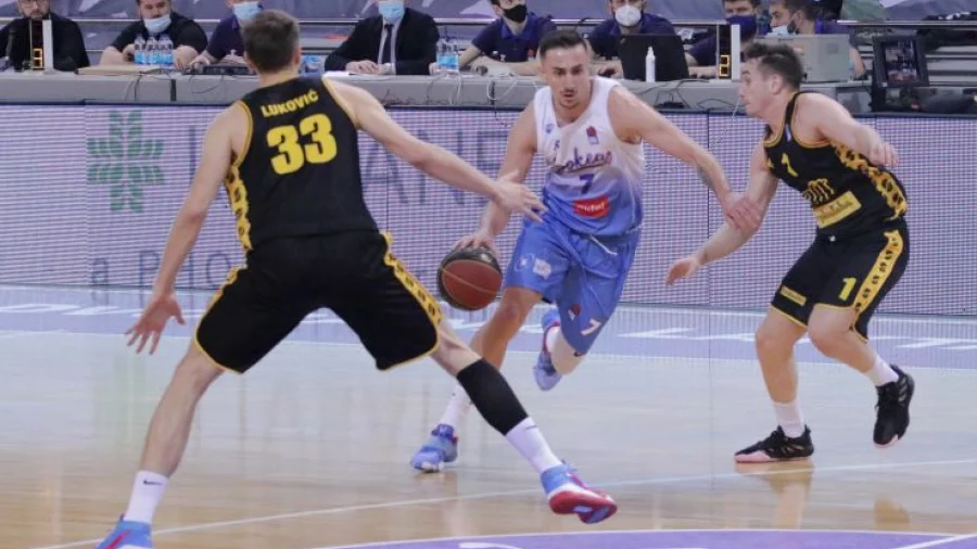 Igokea rutinirala Split, ABA liga