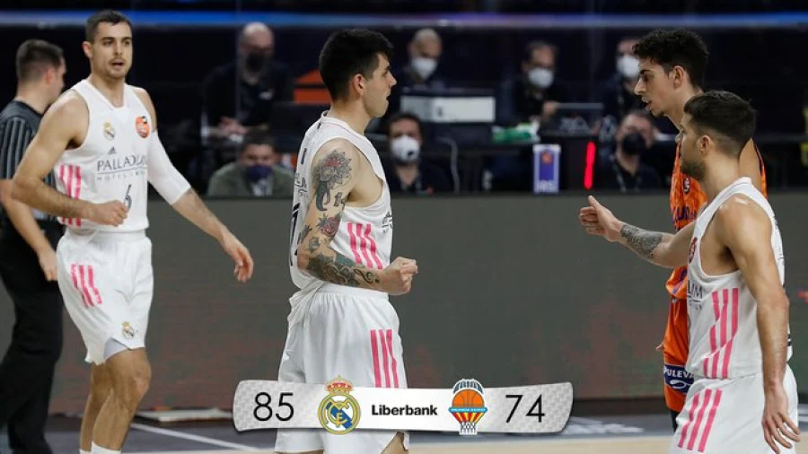 Kup Kralja: Realu derbi, Tenerife rutinski