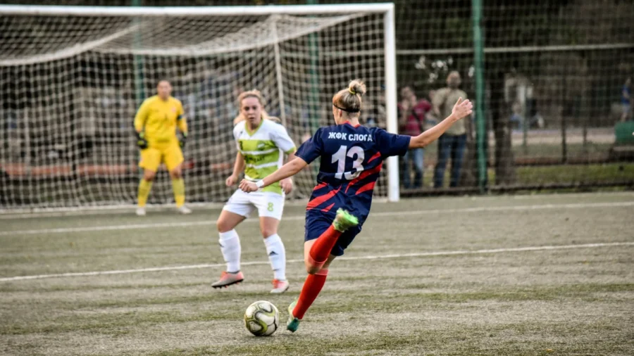 Derbi Spartaka i Mašinca, sudar Crvene zvezde i Požarevca, Superliga Srbije