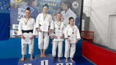 Mia Zurovac i Dunja Grubačić zlatne na prvenstvu Bosne i Hercegovine
