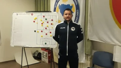 Adis Elezović, vlasnik UŠS Bambino Konjic na edukaciji za UEFA A licencu