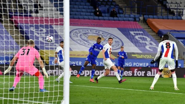 Ihenačo nastavio igrati fudbal karijere i donio preokret Lesteru, Engleska: Premier League