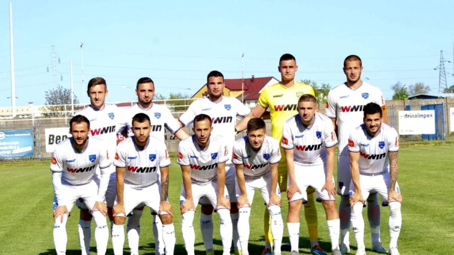 Krupa prvi finalista (video)