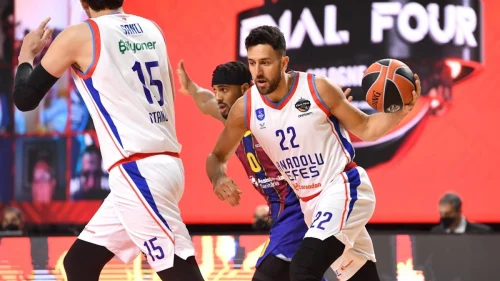 Vasa Micić odveo Efes na krov Evrope, Euroleague - Play Off
