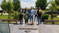 Cvećem protiv zaborava