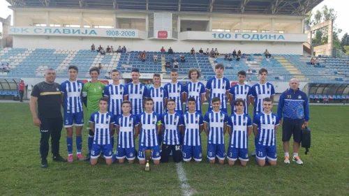 Slaviji uručen pehar, Pionirska liga RS - završnica, Istok