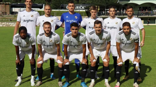 Sjajni Brđani, Čukarički slavio i protiv Arsenala iz Tule