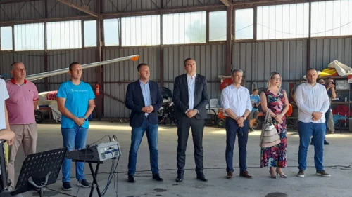 Prijedor: Otvoren 25. Petrovdanski padobranski kup