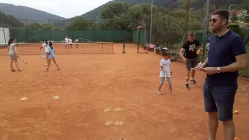 Novak uz tenisere Foče
