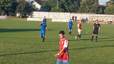 Traktoristi zaorali duboko u Dobanovcima