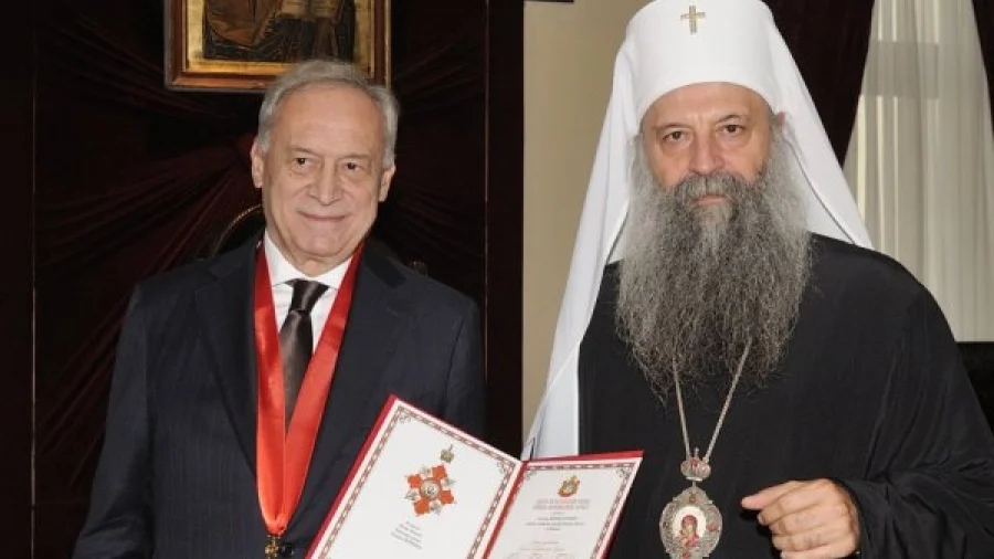 Patrijarh Porfirije uručio predsjedniku FK Partizan Orden Svetog Save