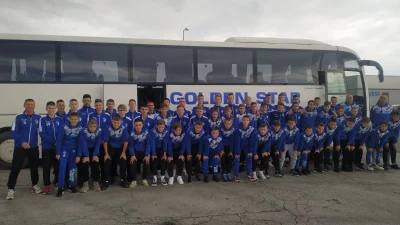 Derventski Tekstilac odmjerio snage sa FK Brodarac; Mališani bili i na utakmici Lige Evrope, Prva liga Republike Srpske