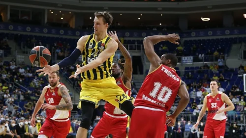 EL: Gudurić i Veseli vodili Fener do bitne pobjede