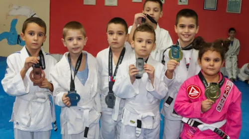 Veliki uspjeh dobojskih takmičara u brazilskom jiu jitsu!