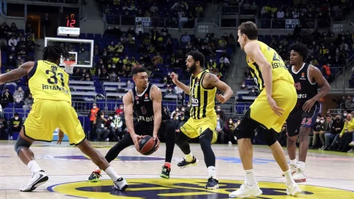 EL: Fener pregazio Baskoniju