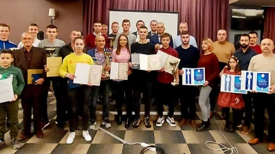 Milaković i Sloga kolo vode