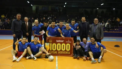 Kort marketi na tronu Derventa Nektar futsala