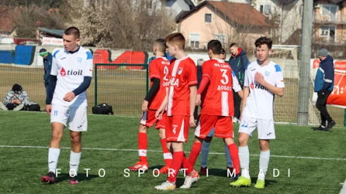 Kadeti FK Sloga Doboj i NK Romari Vitez su odigrali prijateljsku utakmicu. Pobijedila je ekipa Romarija sa rezultatom 1:2., Omladinska liga BiH - Centar 2