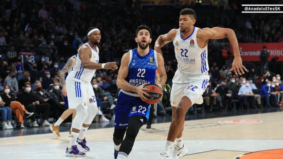 EL: Micić srušio Real