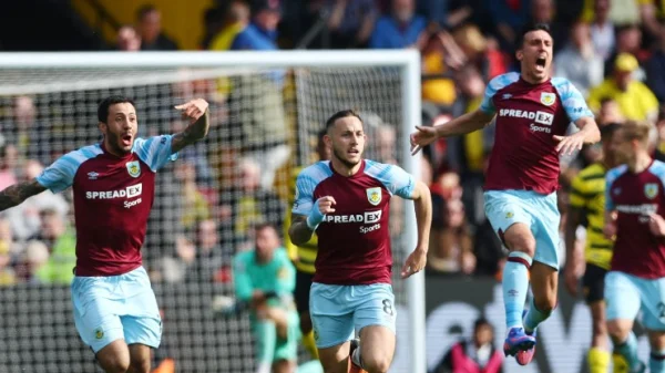 Barnli preokretom poslao Votford i Norič u Čempionšip, Engleska: Premier League