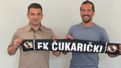 Nikola Vujadinović potpisao ugovor sa Čukaričkim
