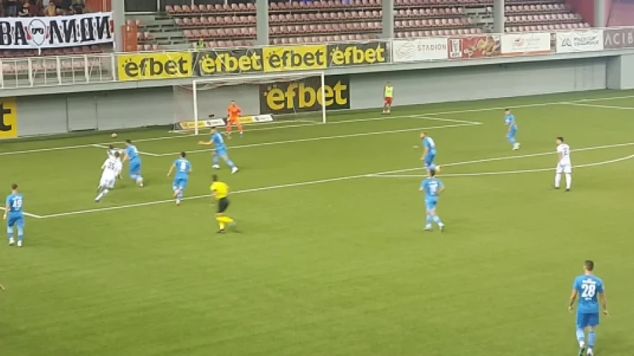 Bod otplovio Dunavom za Novi Sad
