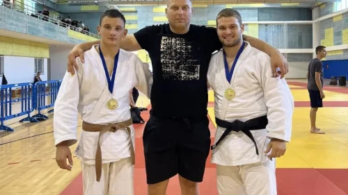 Randori donio zlata iz Kaštela i Beograda