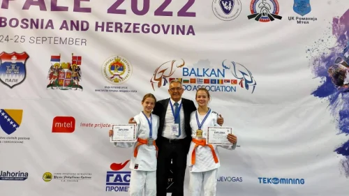 Famosu tri medalje na Balkanskom prvenstvu: Ana Simanić najbolja na Balkanu