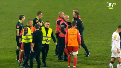 U Sarajevu ljuti na Njegomirovića, Kodro pljunuo prema njemu, m:tel Premijer liga BiH