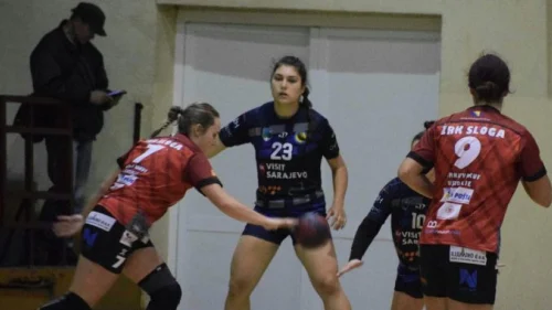 Borac poražen od Izviđača, Premijer liga za žene